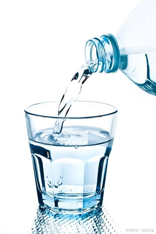 用什么杯子喝水最干净